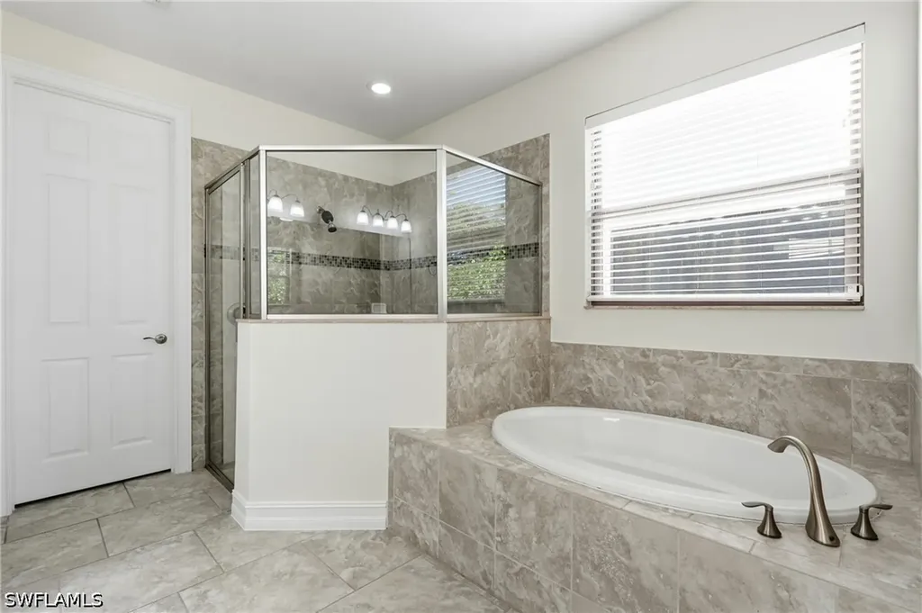 16329 Aberdeen Way Naples FL 34110