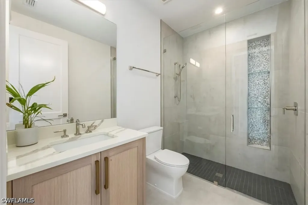 493 8th Avenue S Naples FL 34102