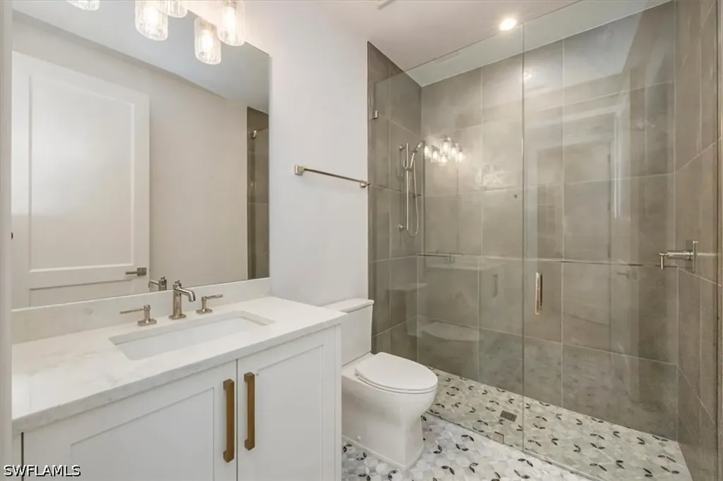 493 8th Avenue S Naples FL 34102