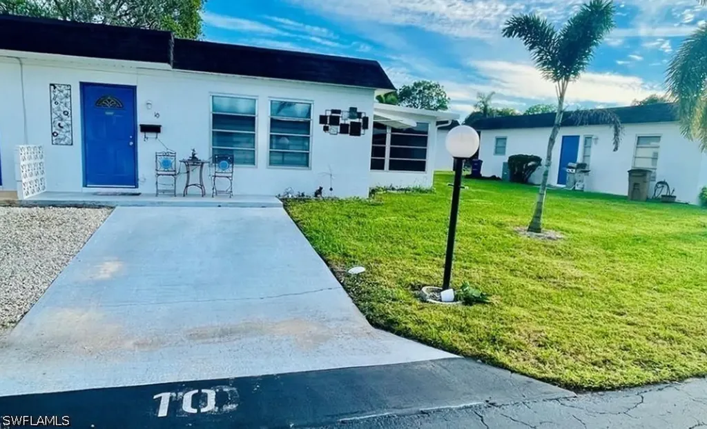 10 Temple Court Lehigh Acres FL 33936