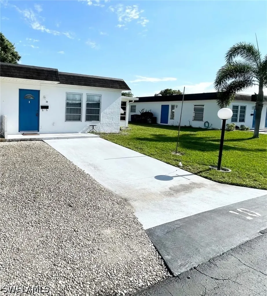 10 Temple Court Lehigh Acres FL 33936