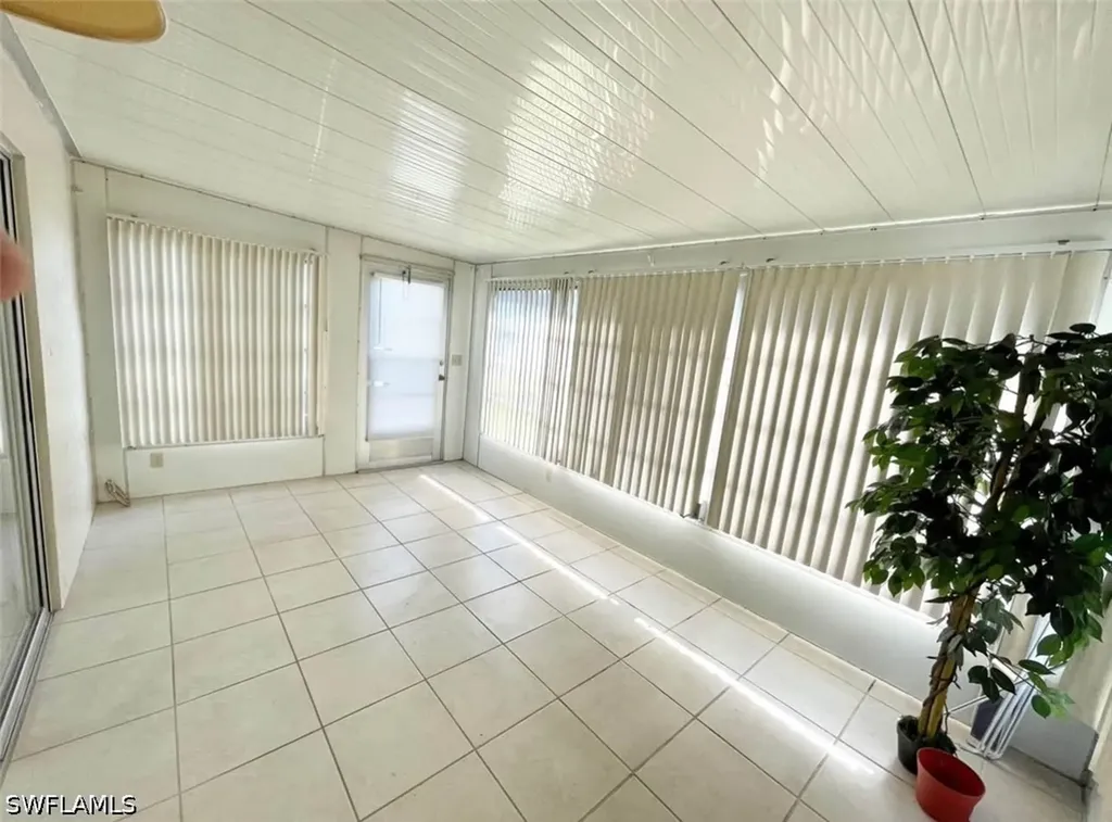 10 Temple Court Lehigh Acres FL 33936