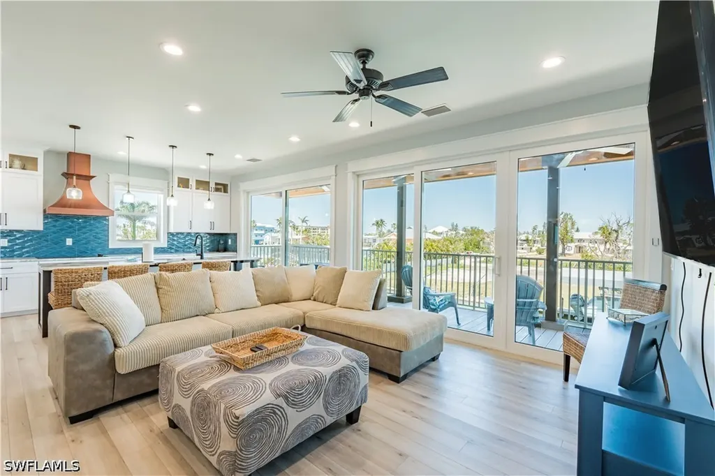 189 Curlew Street Fort Myers Beach FL 33931