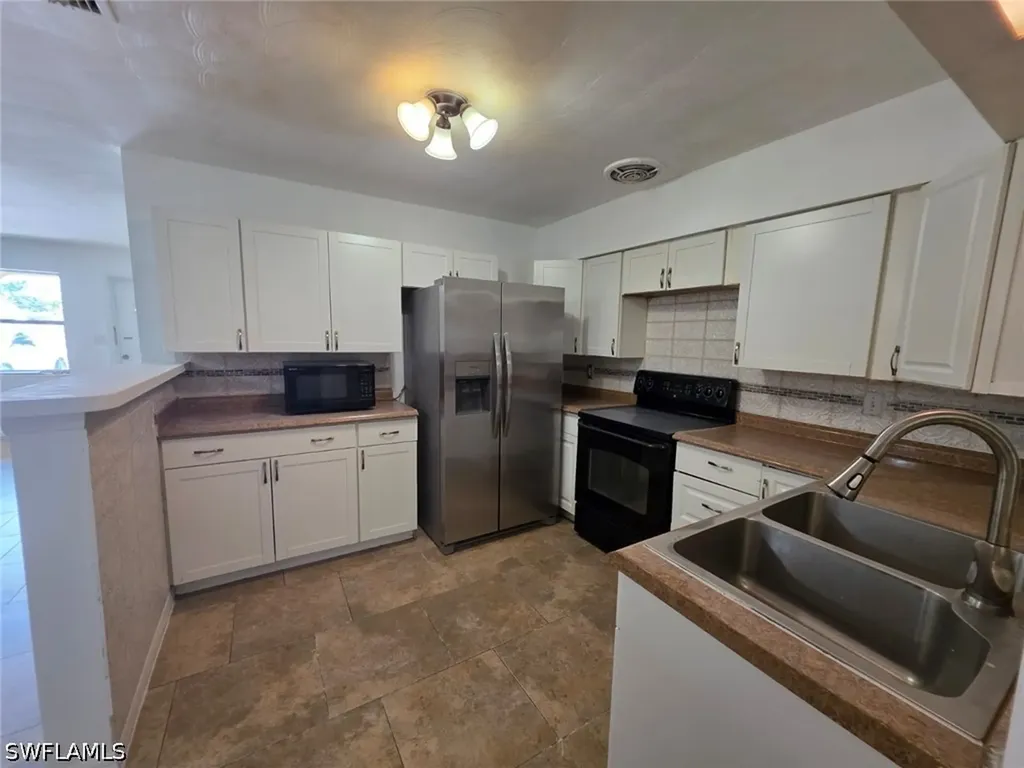 2103 Unity Avenue Fort Myers FL 33901
