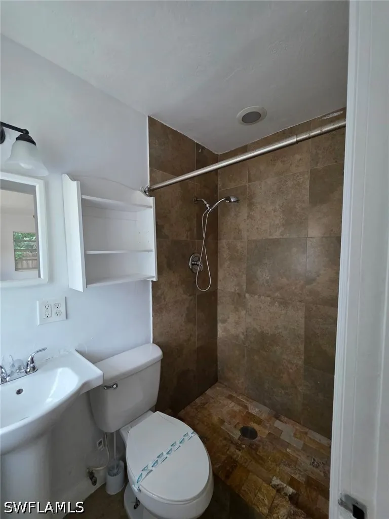 2103 Unity Avenue Fort Myers FL 33901