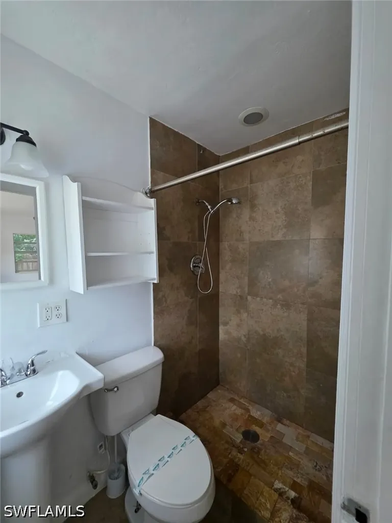 2103 Unity Avenue Fort Myers FL 33901