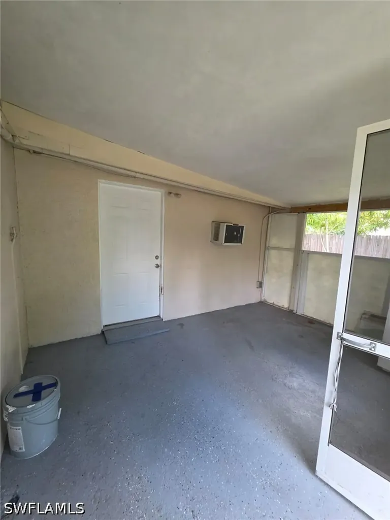 2103 Unity Avenue Fort Myers FL 33901