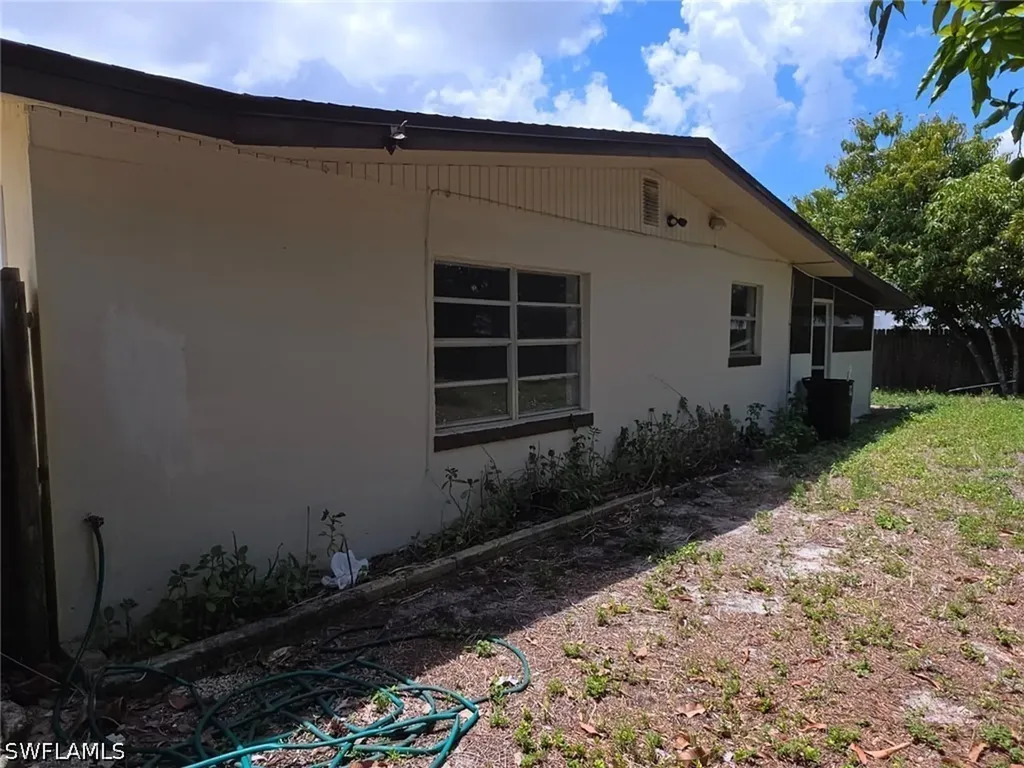 2103 Unity Avenue Fort Myers FL 33901