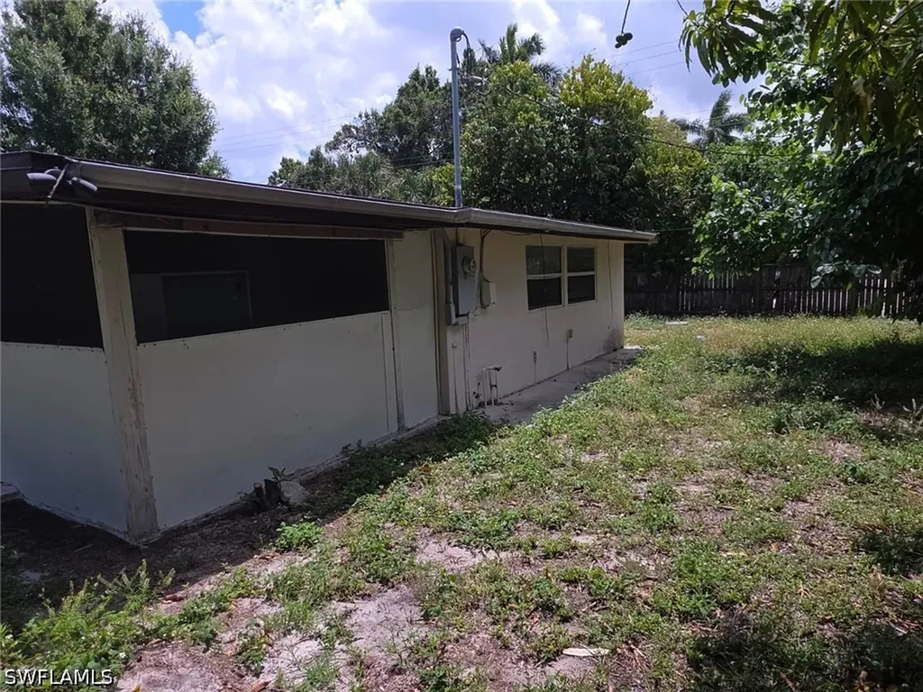 2103 Unity Avenue Fort Myers FL 33901