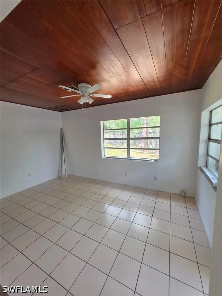 2103 Unity Avenue Fort Myers FL 33901