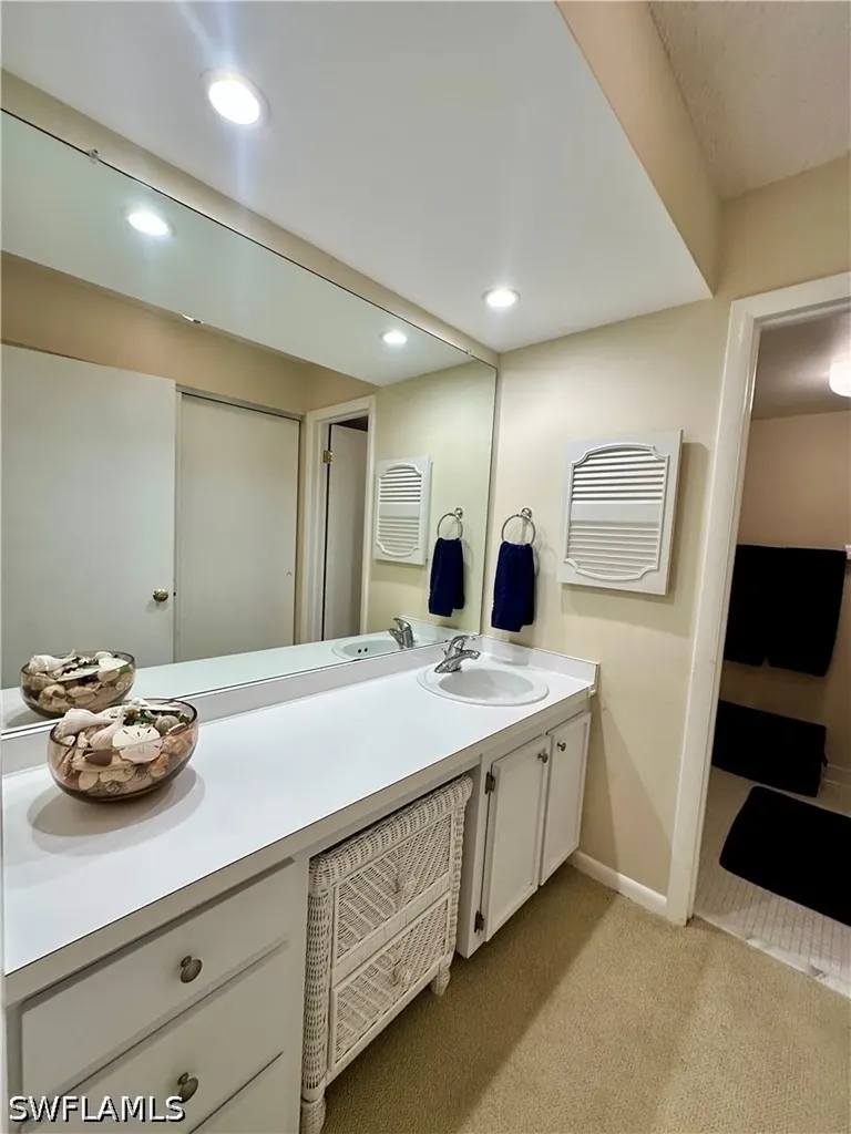 555 Park Shore Drive Naples FL 34103