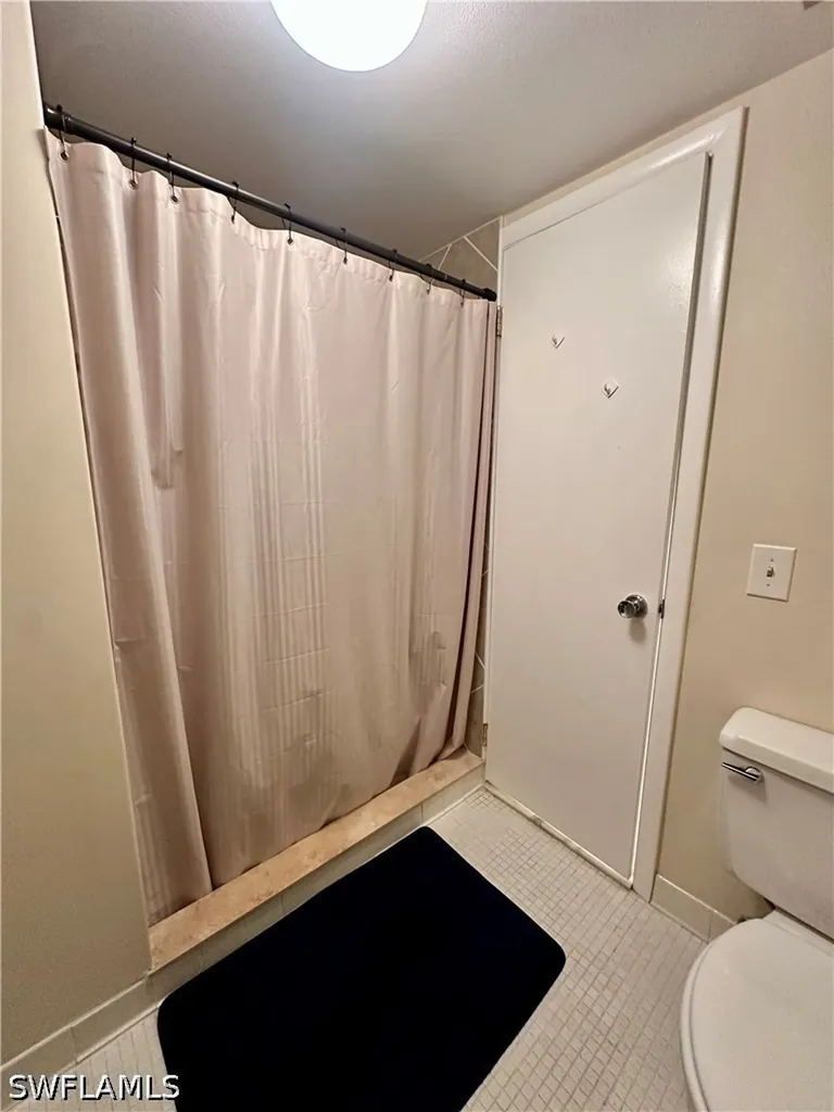 555 Park Shore Drive Naples FL 34103