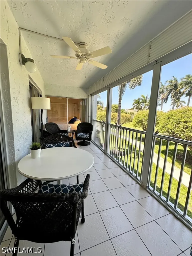 555 Park Shore Drive Naples FL 34103