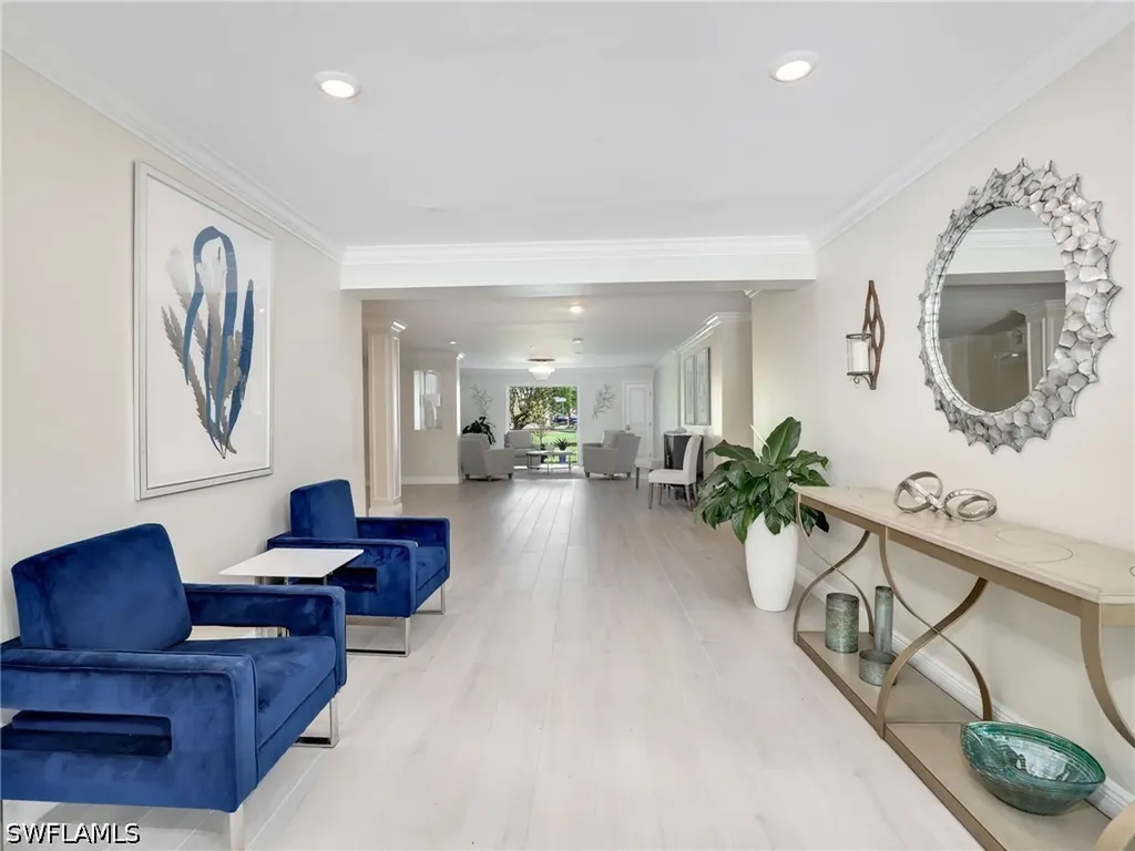 555 Park Shore Drive Naples FL 34103