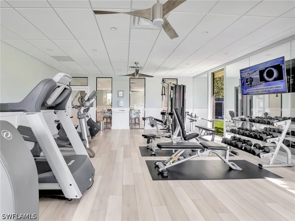 555 Park Shore Drive Naples FL 34103