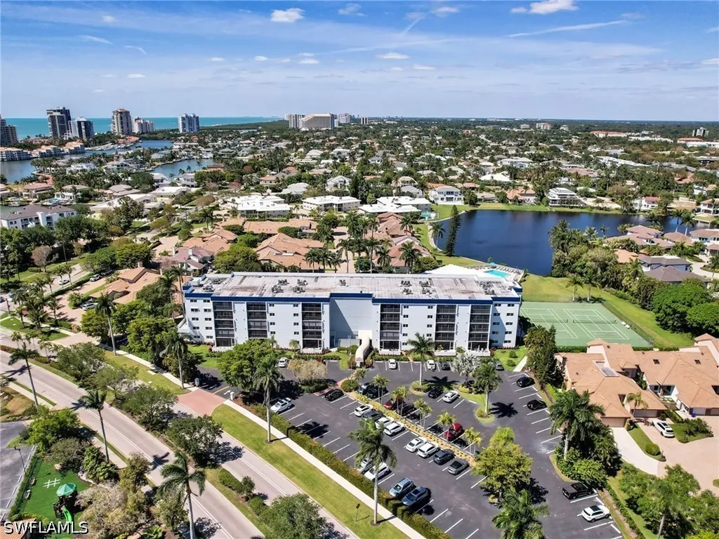 555 Park Shore Drive Naples FL 34103
