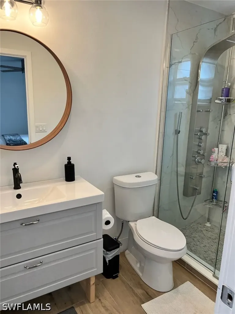 811 94th Avenue N Naples FL 34108