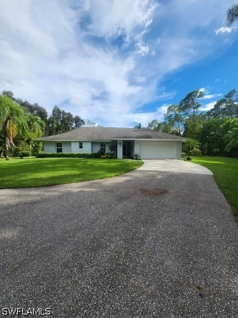5930 Spanish Oaks Lane Naples FL 34119