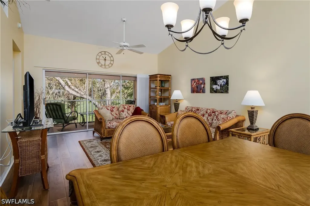 8065 Tiger Cove Naples FL 34113