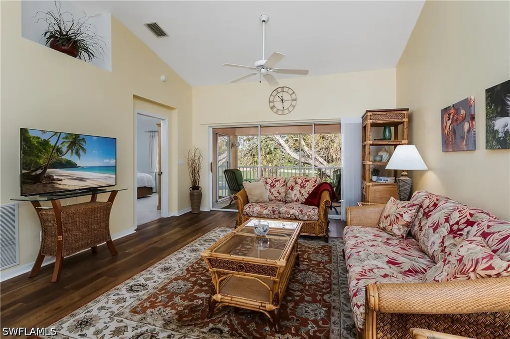 8065 Tiger Cove Naples FL 34113