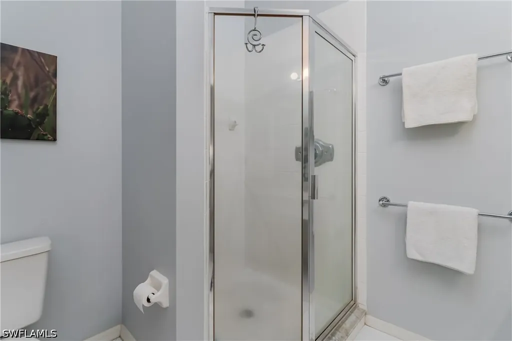 8065 Tiger Cove Naples FL 34113