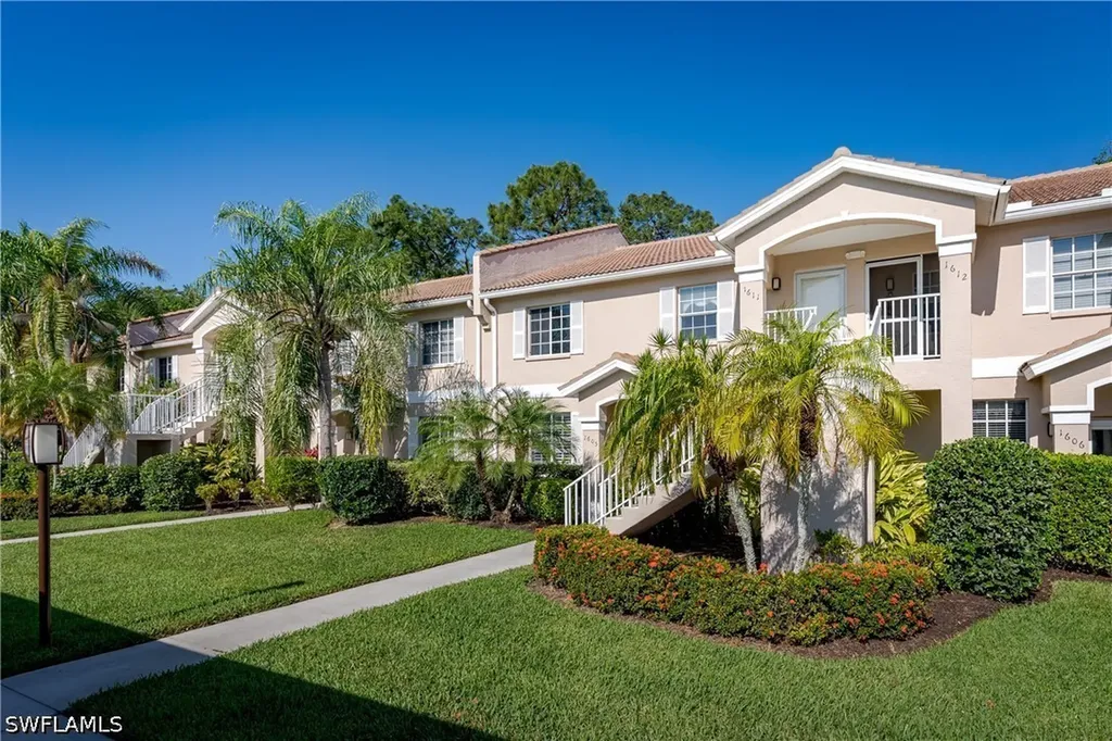 8065 Tiger Cove Naples FL 34113