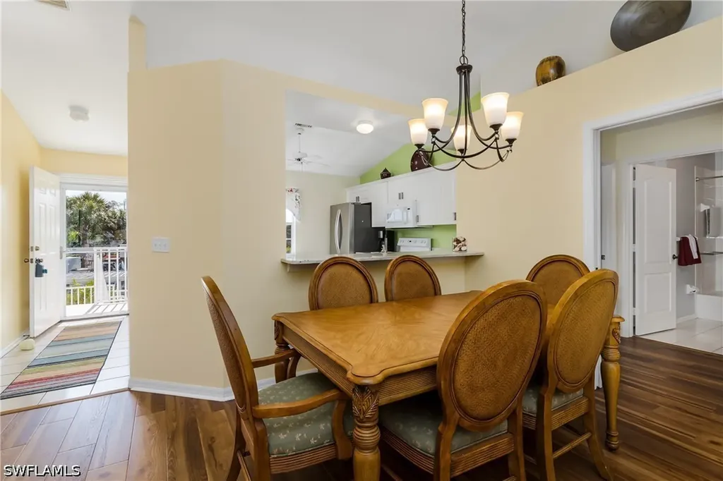 8065 Tiger Cove Naples FL 34113