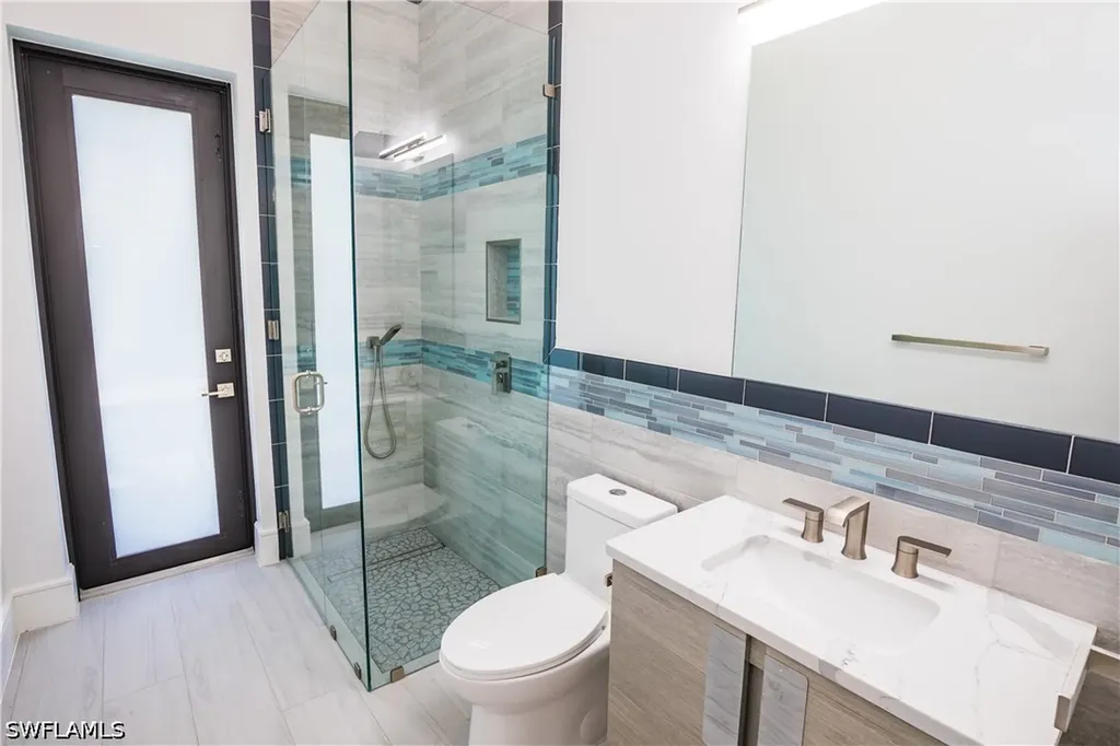 231 Legacy Court Naples FL 34110