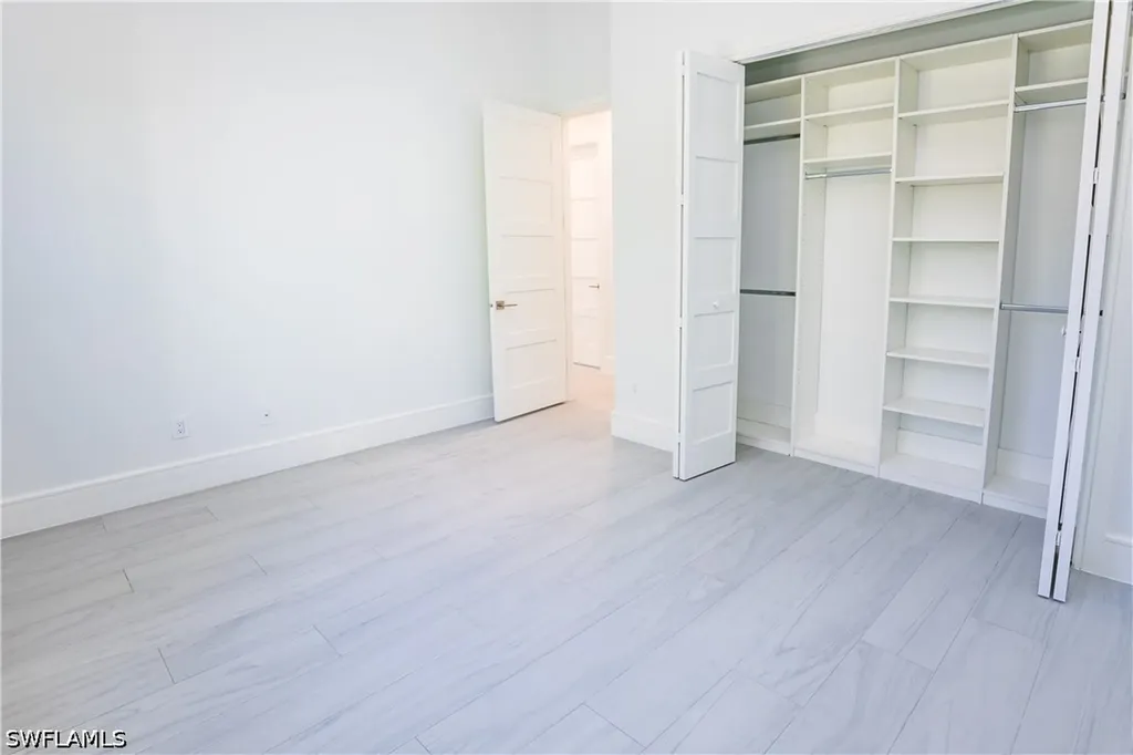 231 Legacy Court Naples FL 34110