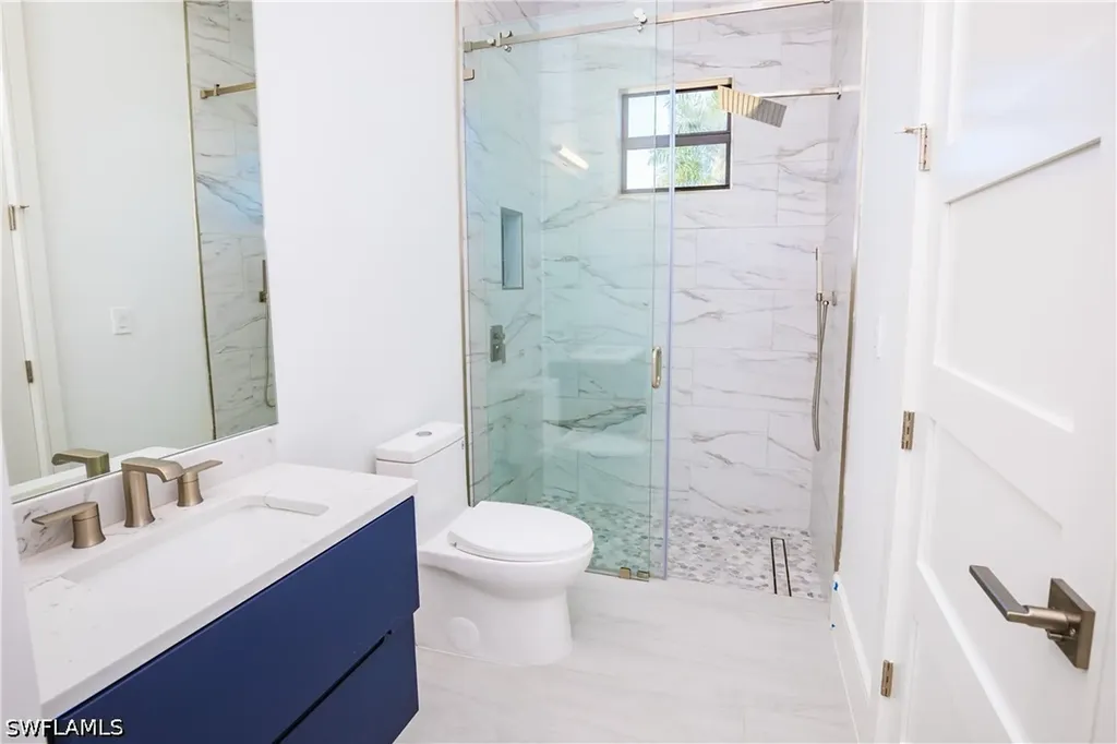 231 Legacy Court Naples FL 34110