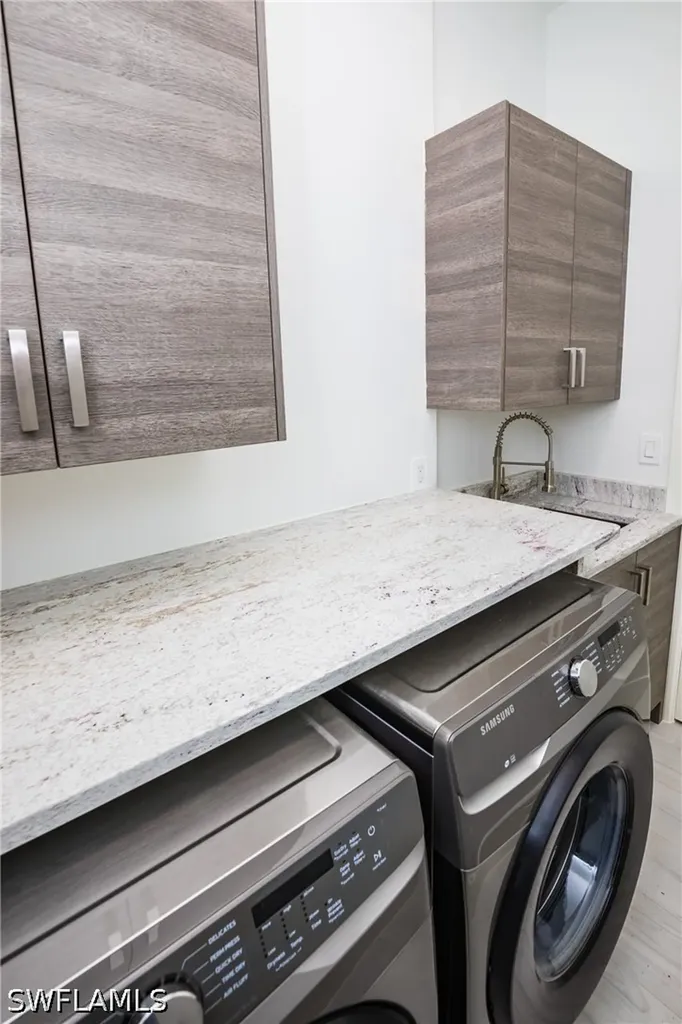 231 Legacy Court Naples FL 34110