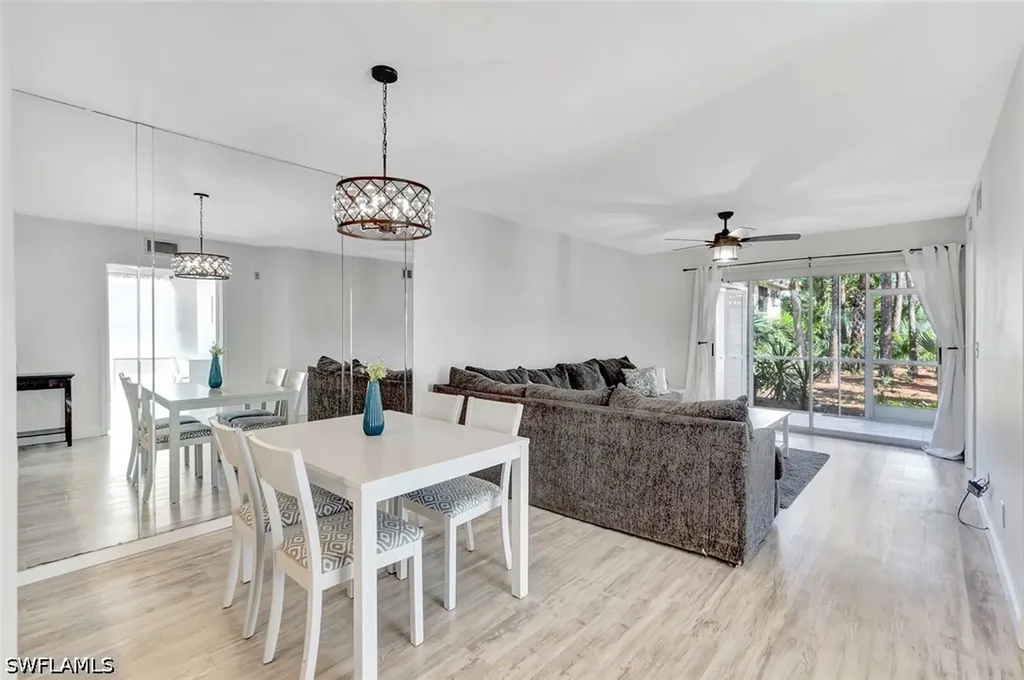 1965 Courtyard Way Naples FL 34112