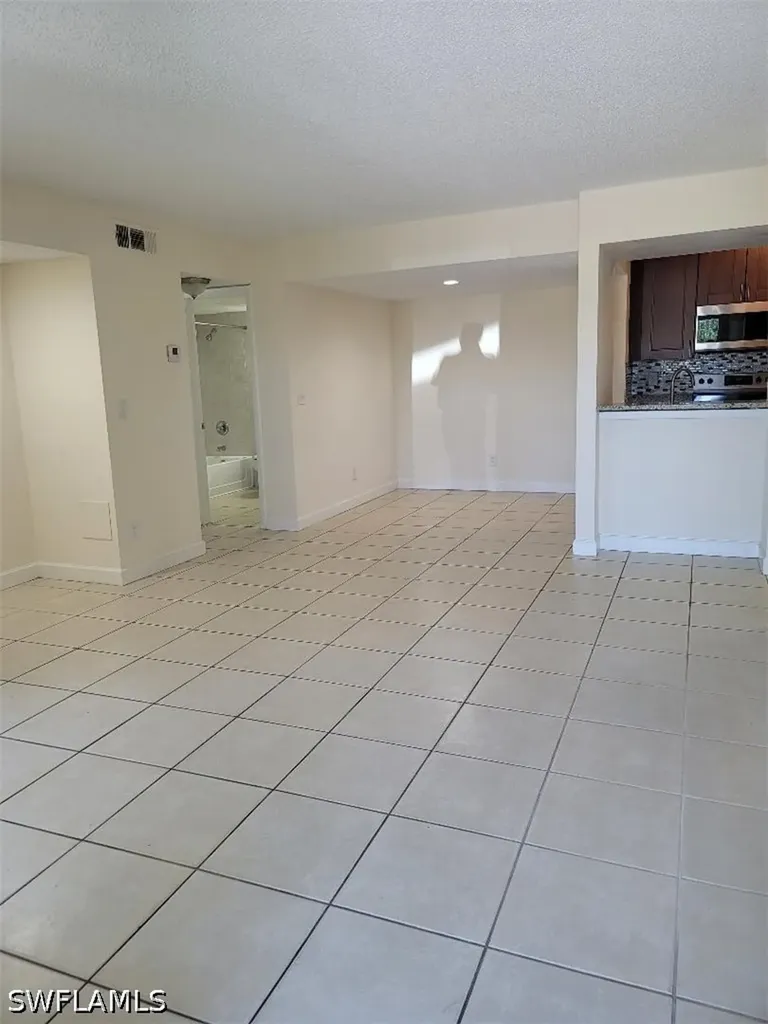 190 Santa Clara Drive Naples FL 34104