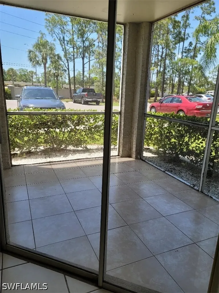 190 Santa Clara Drive Naples FL 34104