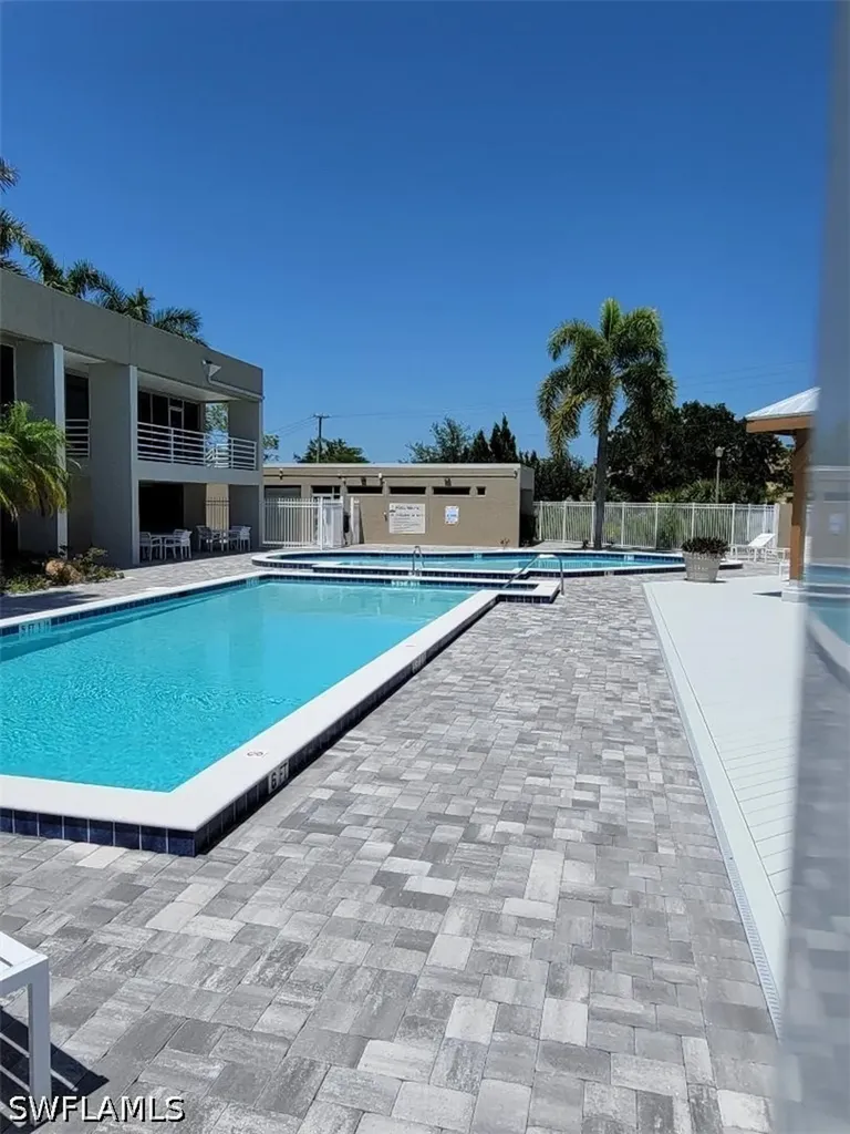 190 Santa Clara Drive Naples FL 34104