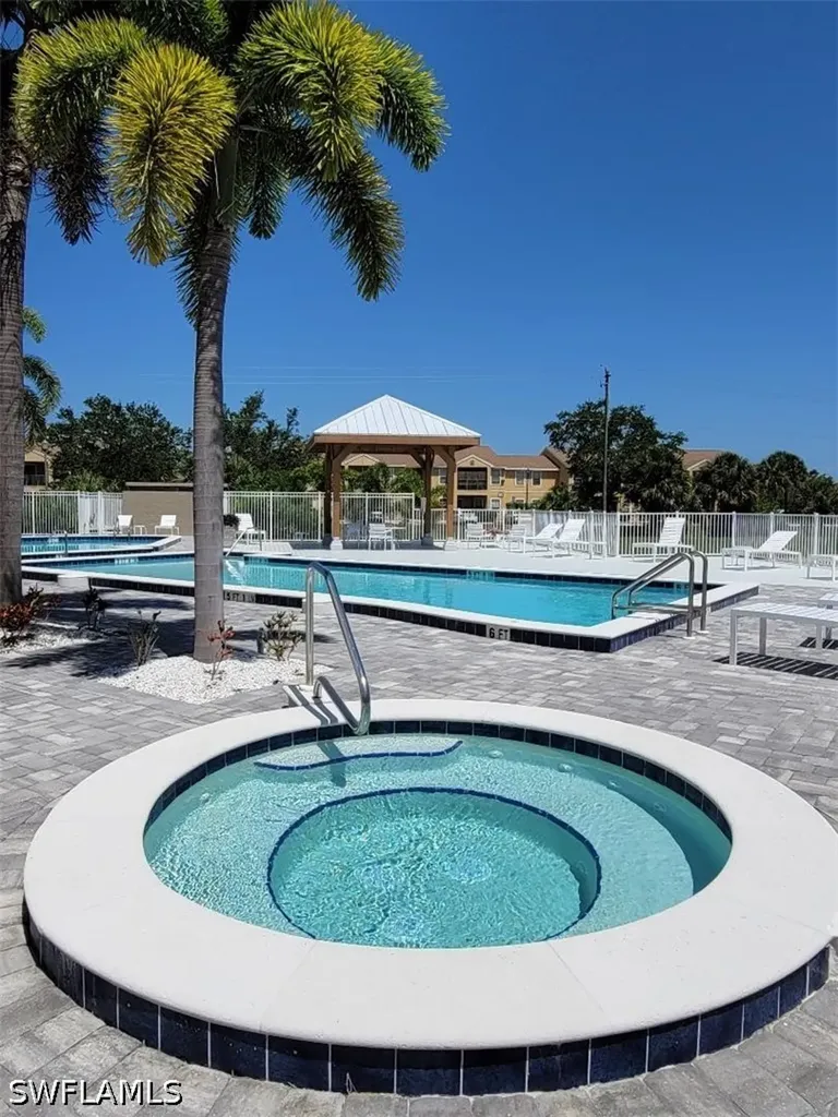 190 Santa Clara Drive Naples FL 34104