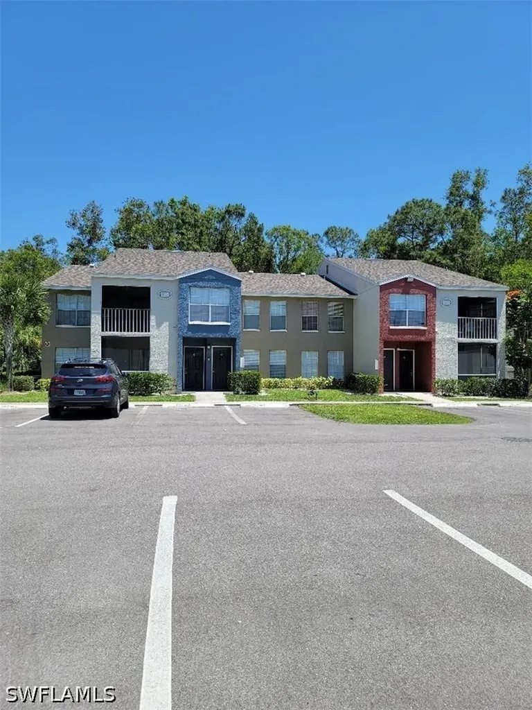 190 Santa Clara Drive Naples FL 34104
