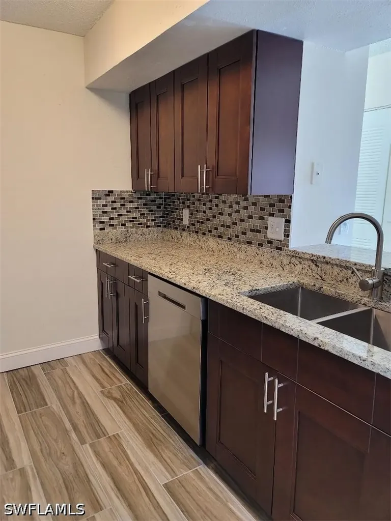190 Santa Clara Drive Naples FL 34104