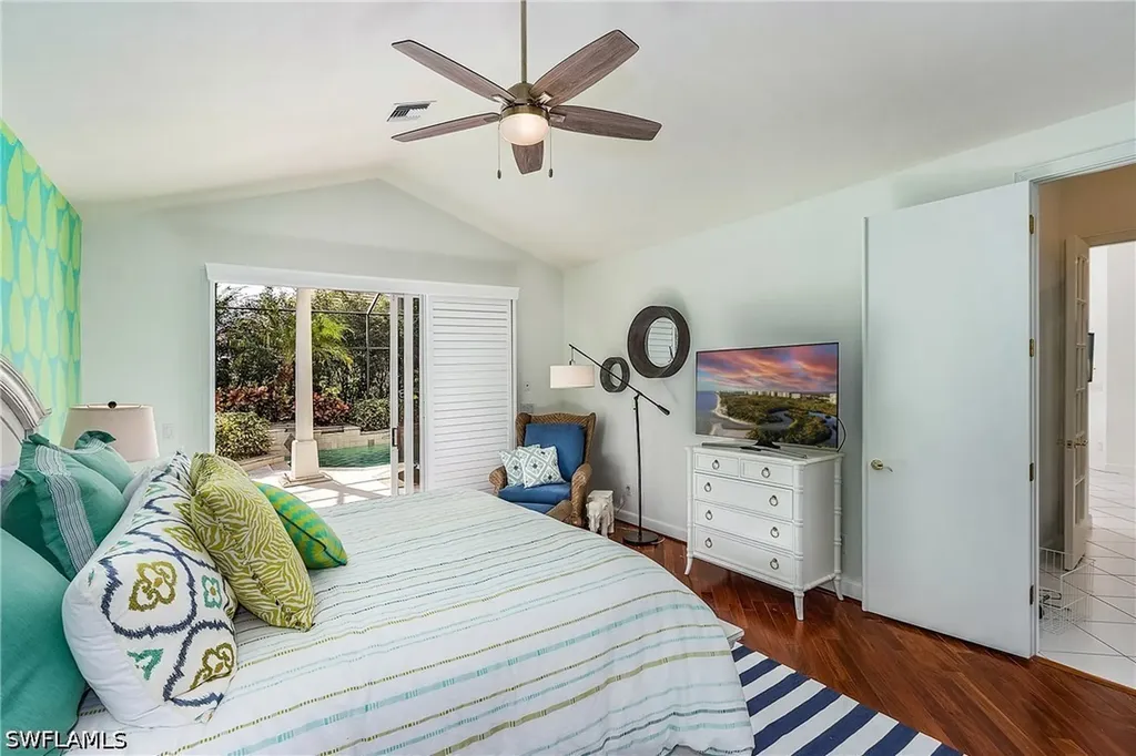720 Turkey Oak Lane Naples FL 34108