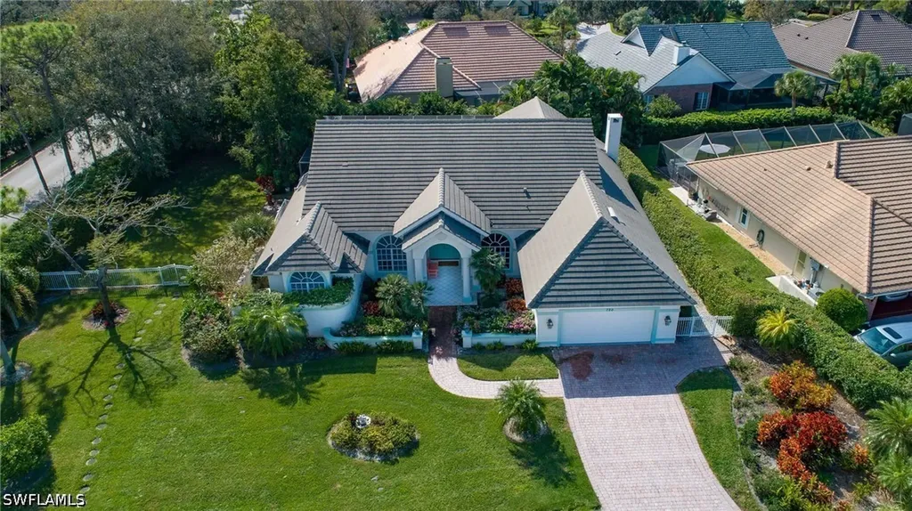 720 Turkey Oak Lane Naples FL 34108
