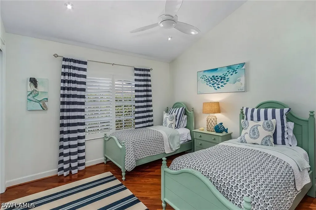 720 Turkey Oak Lane Naples FL 34108