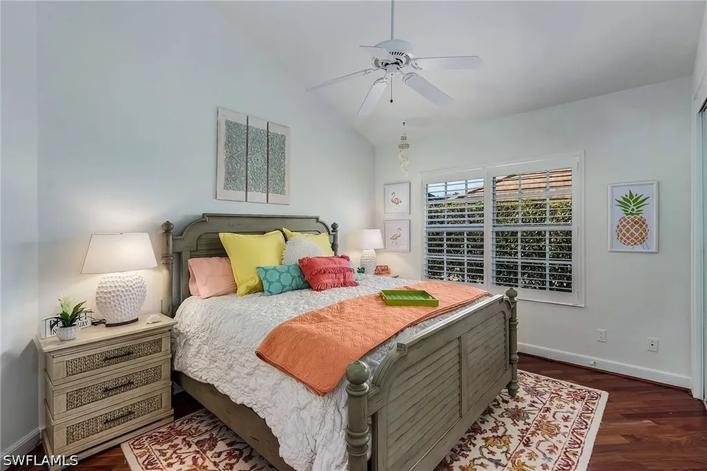 720 Turkey Oak Lane Naples FL 34108