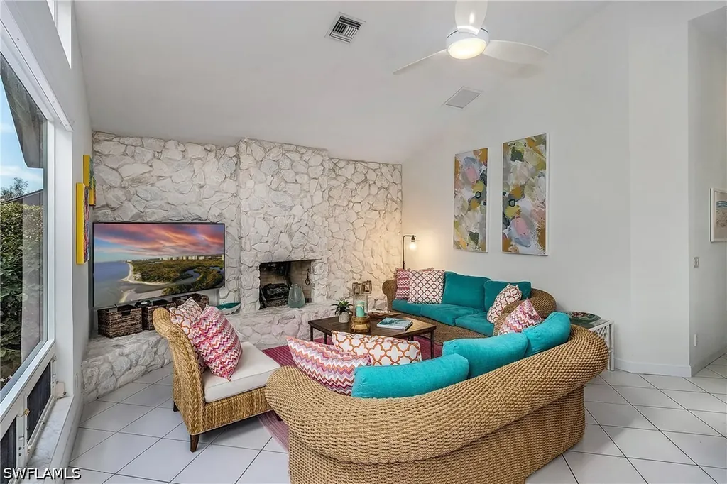 720 Turkey Oak Lane Naples FL 34108