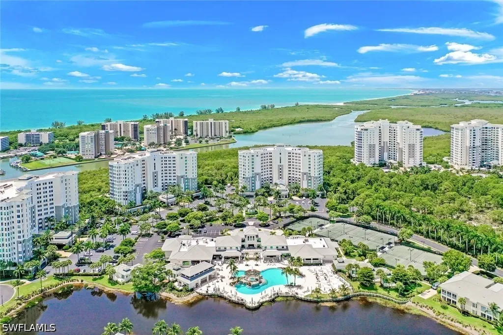 300 Dunes Boulevard Naples FL 34110