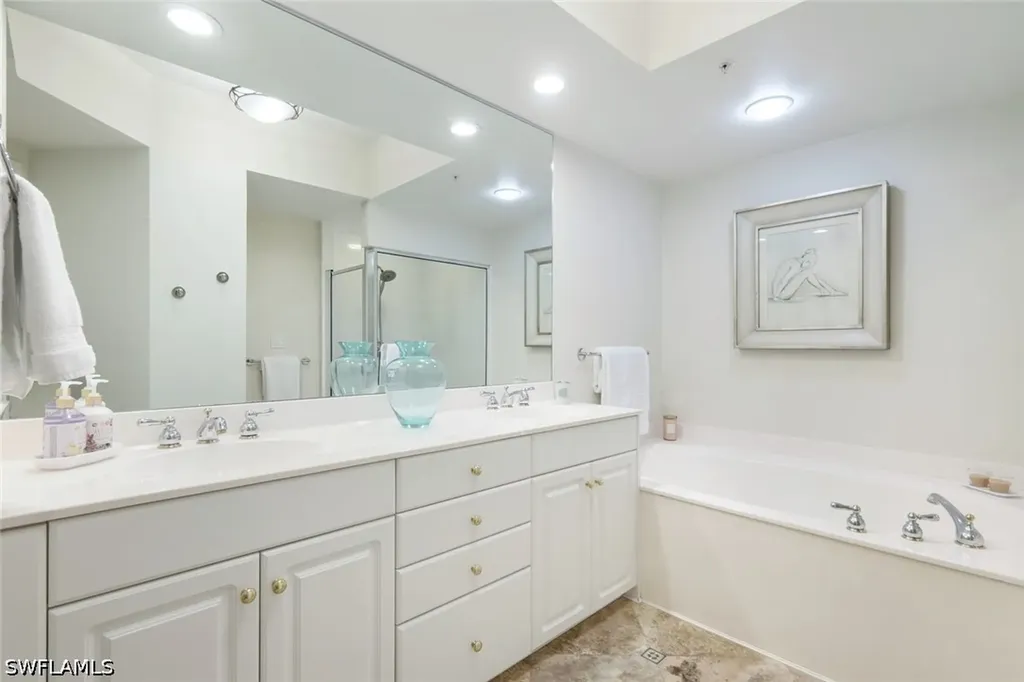 300 Dunes Boulevard Naples FL 34110