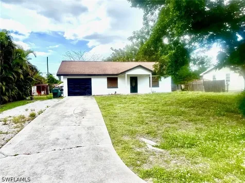 1891 51ST Street SW Naples FL 34116