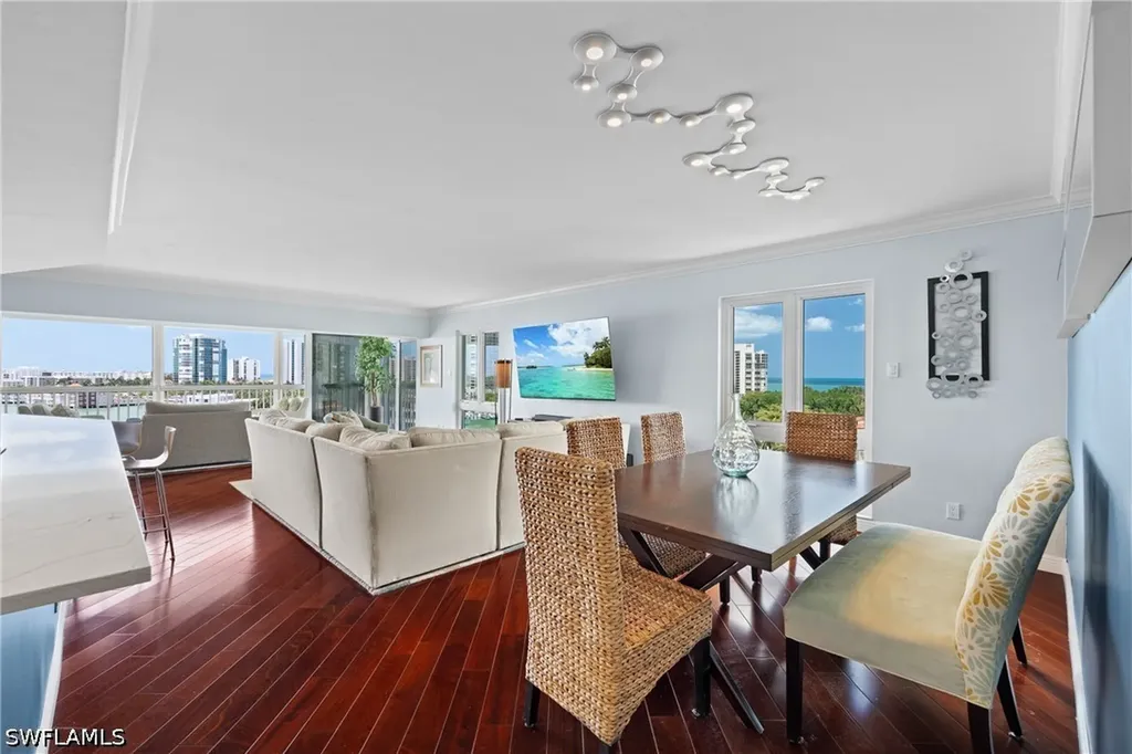 250 Park Shore Drive Naples FL 34103