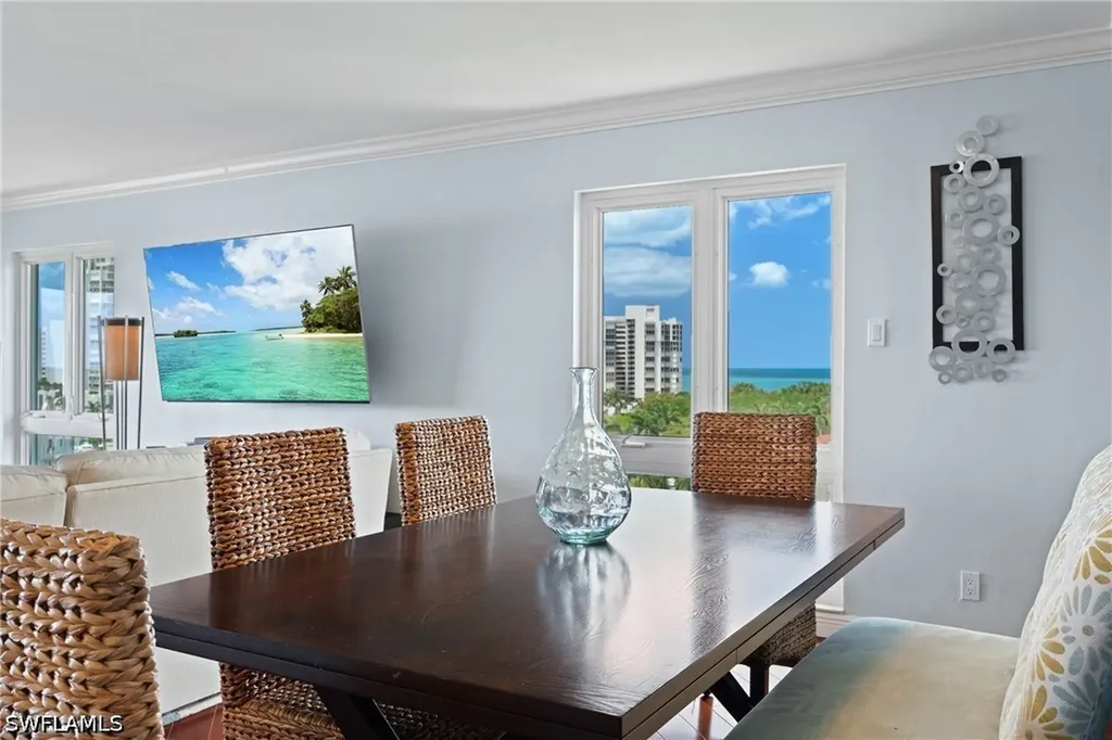 250 Park Shore Drive Naples FL 34103