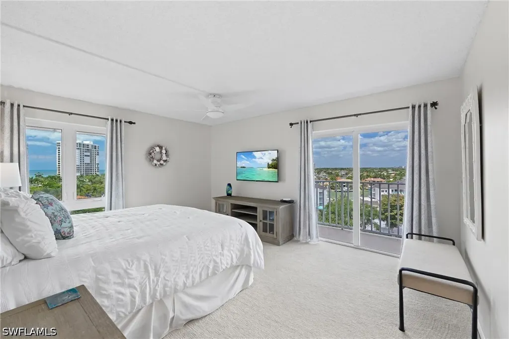 250 Park Shore Drive Naples FL 34103
