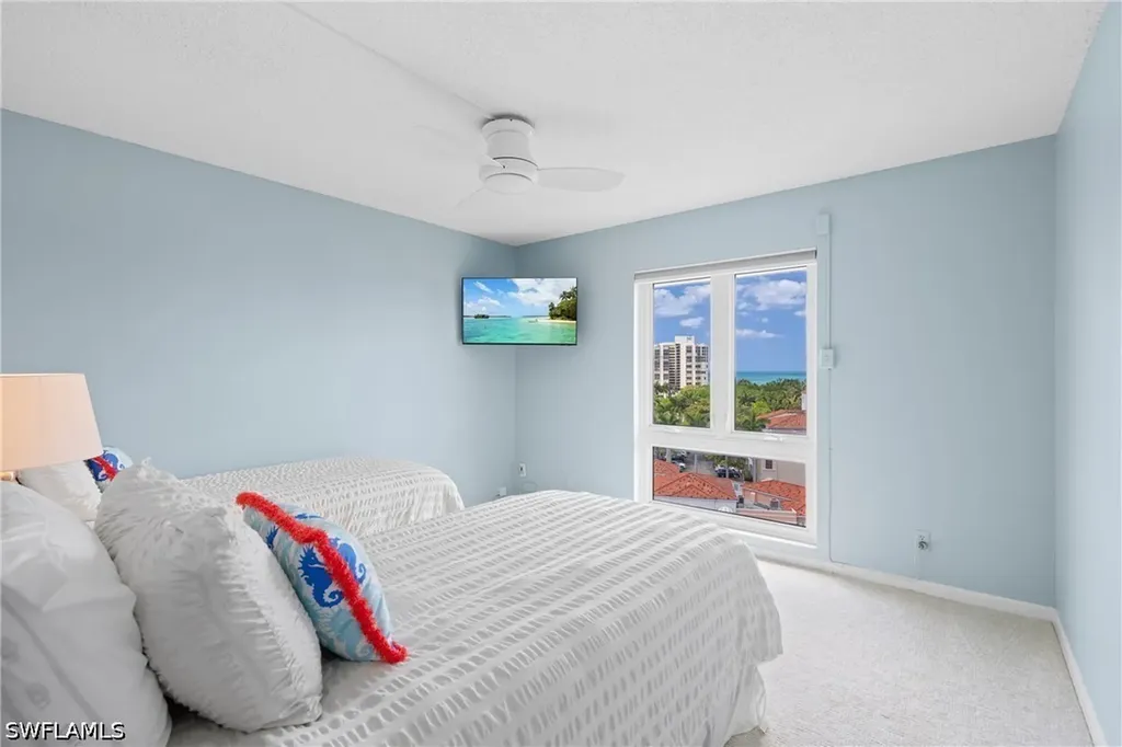 250 Park Shore Drive Naples FL 34103